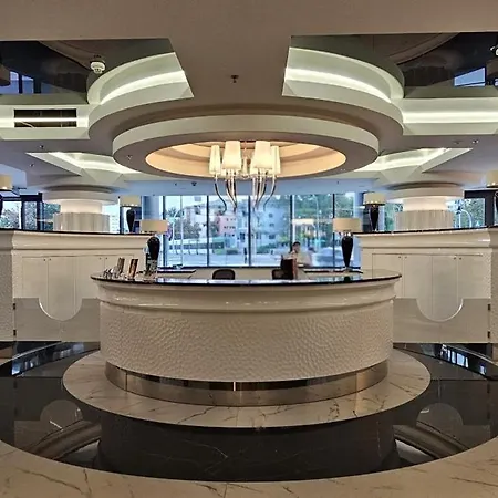 Golden Horizon Hanza Tower - & Sky View Lägenhet *