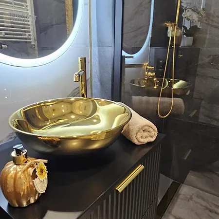 Lägenhet Golden Horizon Hanza Tower - & Sky View