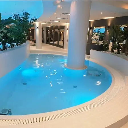 Golden Horizon Hanza Tower - & Sky View Lägenhet Szczecin