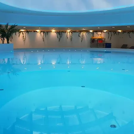 Golden Horizon Hanza Tower - & Sky View Lägenhet