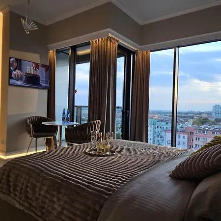 Golden Horizon Hanza Tower - & Sky View * Szczecin