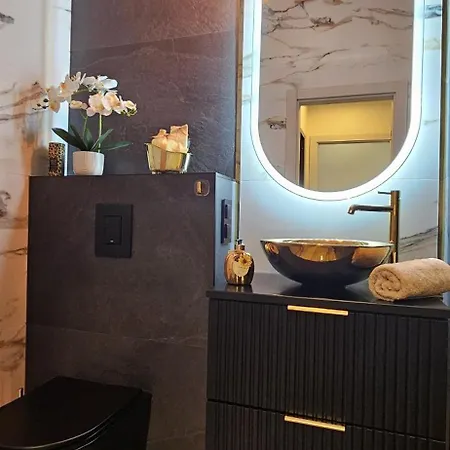 Golden Horizon Hanza Tower - & Sky View 什切青