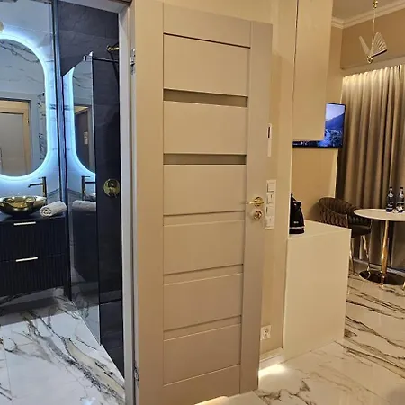 Golden Horizon Hanza Tower - & Sky View Szczecin