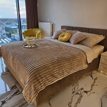 Golden Horizon Hanza Tower - & Sky View Szczecin