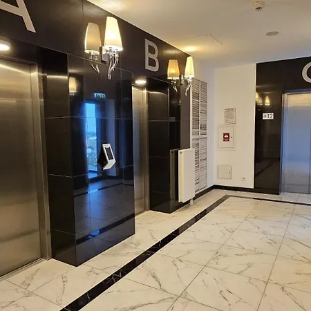 Golden Horizon Hanza Tower - & Sky View Lägenhet *