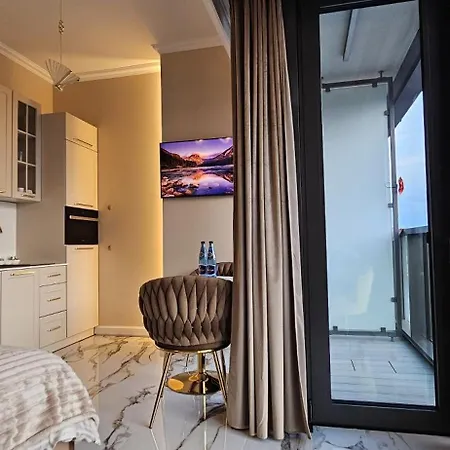 Golden Horizon Hanza Tower - & Sky View Lägenhet Szczecin