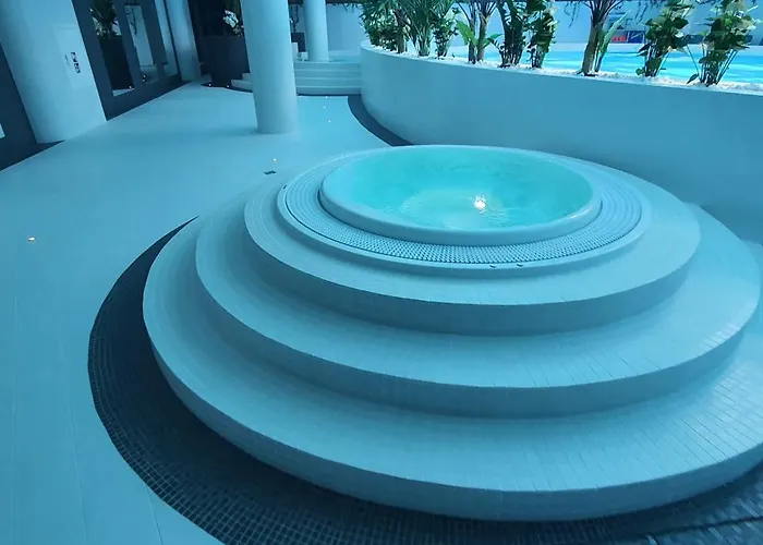 Golden Horizon Hanza Tower - & Sky View アパート *