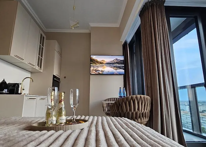 Golden Horizon Hanza Tower - & Sky View アパート *