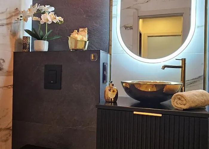 Golden Horizon Hanza Tower - & Sky View Szczecin