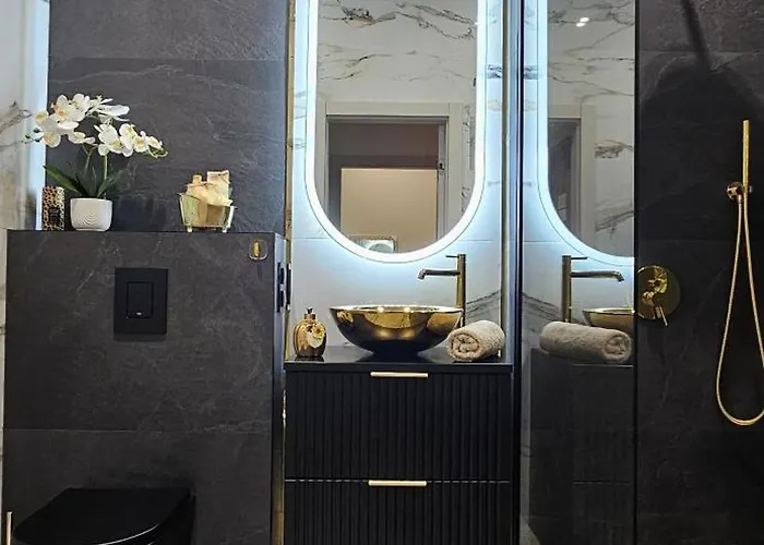 Golden Horizon Hanza Tower - & Sky View Lägenhet