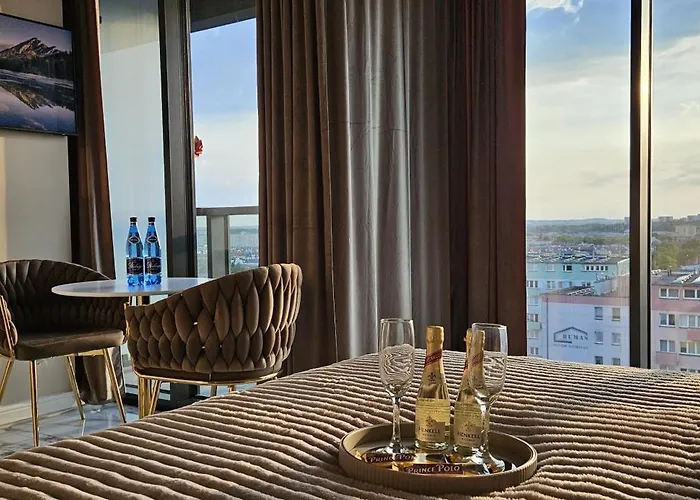 Golden Horizon Hanza Tower - & Sky View シュチェチン