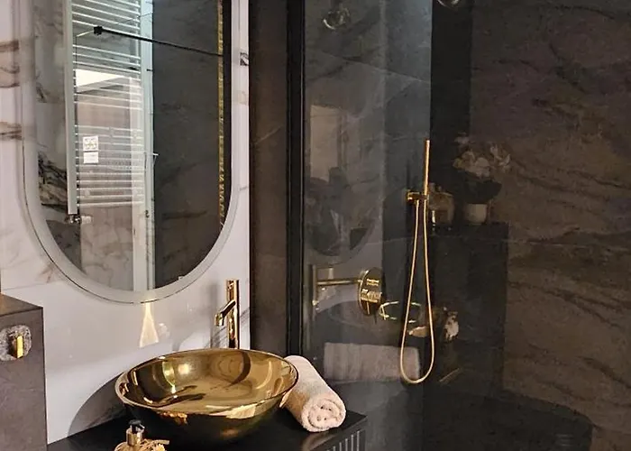 Golden Horizon Hanza Tower - & Sky View アパート シュチェチン