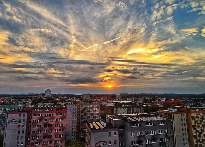 Golden Horizon Hanza Tower - & Sky View アパート シュチェチン